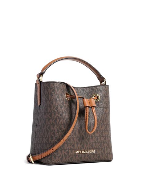 michael kors suri bucket bag